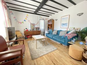 Rectory Road- click for photo gallery